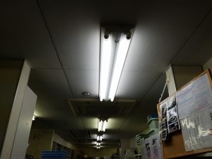 愛知県一宮市の飲食店にて蛍光灯からLED照明器具へ切替電気工事