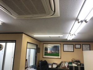 名古屋市中区の事務所にてLED照明器具への取替電気工事