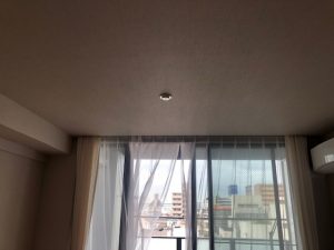 名古屋市瑞穂区のマンションにてガラスペンダントライト高さ調節取付電気工事