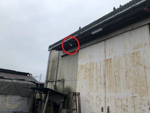 名古屋市港区の倉庫にて投光器の取替電気工事