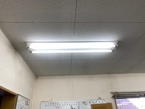 名古屋市港区の倉庫事務所にて安定器の取替電気工事